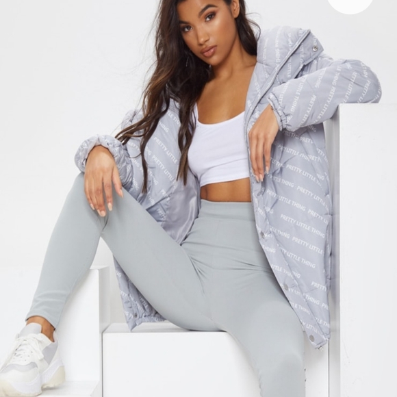 PrettyLittleThing Grey Logo Puffer Jacket NWT - Picture 3 of 7